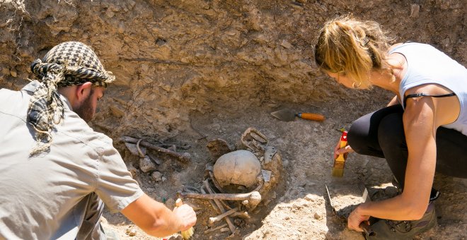 Desenterrar i dignificar la memòria de les fosses oblidades