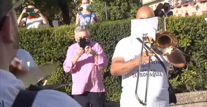 Paseo taurino en Sevilla para reivindicar la vigencia de la tauromaquia