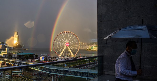 La tempestad, la calma y un doble arcoíris en Hong Kong