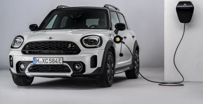 El MINI Countryman híbrido enchufable ya está a la venta, este es su precio en España