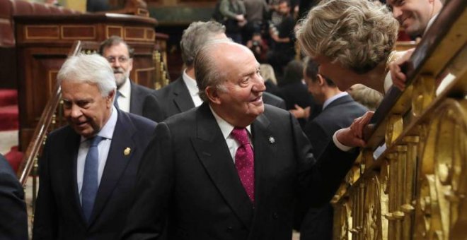 El rey emérito volverá una semana más a un Congreso que no cierra el debate sobre la monarquía