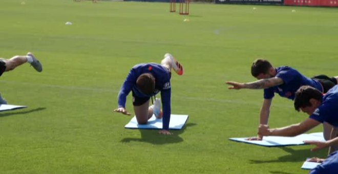 El Atlético entrena con Felipe recuperado de su lesión