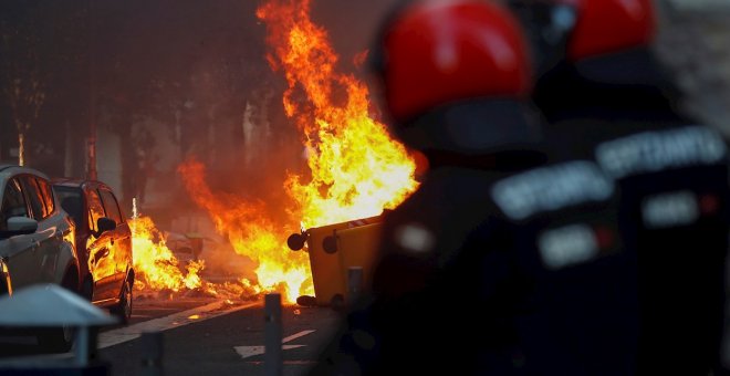 Detenidas dos personas por los altercados durante un mitin de Vox en San Sebastián