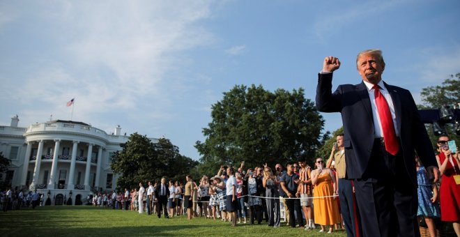 Trump convierte el 4 de julio en un mitin sin distancia social: "Ahora podemos derrotar a la izquierda radical"