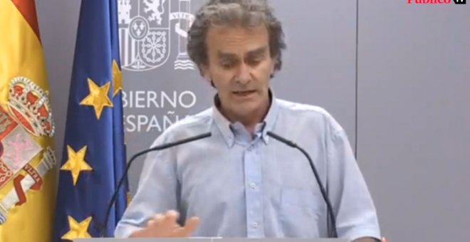 Fernando Simón: "Cuando se inician los síntomas, uno debería de aislarse. Es una cuestión de responsabilidad personal"