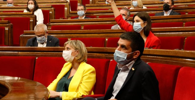 Consens al Parlament per reclamar un canvi en el model de residències, enmig de crítiques a la gestió del Govern