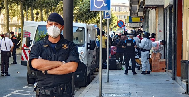 El drama de los migrantes en Lleida: "¡Ocho personas duermen en mi cama!"