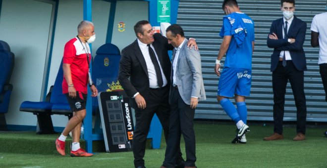 El Fuenlabrada registra seis positivos por coronavirus y se suspende el partido contra el Deportivo