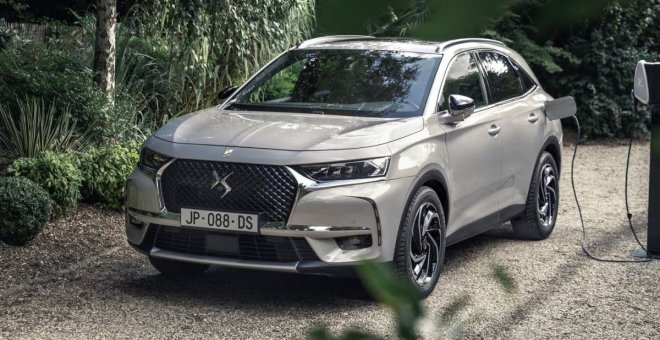 DS 7 Crossback E-Tense 225: ya está a la venta la versión de acceso del SUV híbrido enchufable