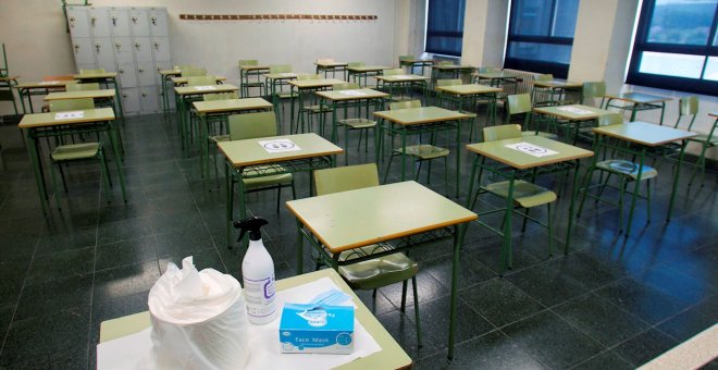 Los sindicatos convocan una huelga de profesorado al inicio del curso en Madrid ante la "inacción" de Ayuso