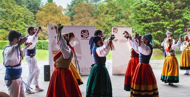 Cantabristas critica que el Gobierno haya dejado de lado a la música tradicional en su programación de verano