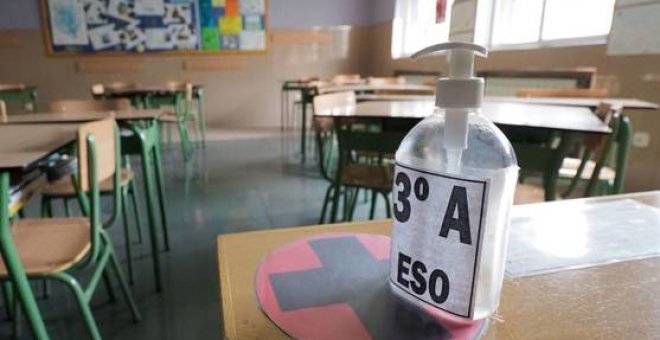 A partir de tres contagios se considerará que hay un brote en un colegio