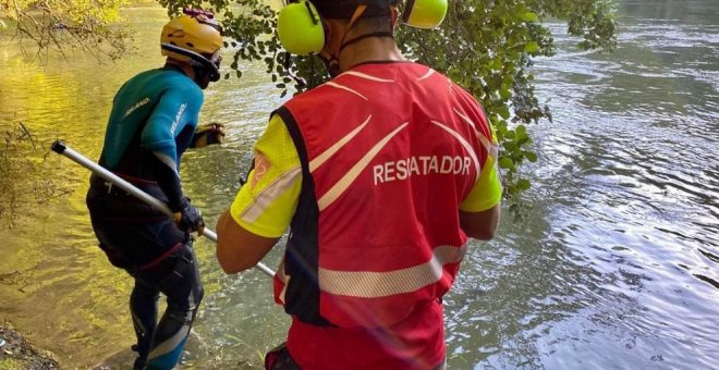 Buscan a un varón de 70 años desparecido cuando pescaba en el Ebro a la altura de Valdeprado del Río