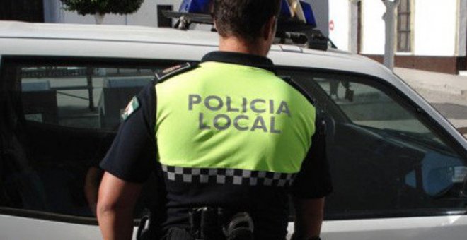 Detenido un conductor ebrio y denunciadas 9 personas por beber alcohol en la calle