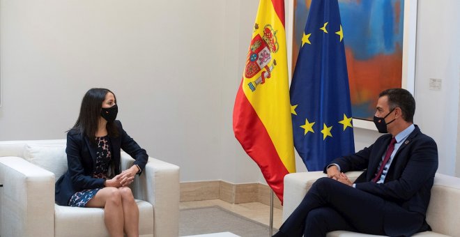 Arrimadas se compromete con Sánchez a negociar unos Presupuestos "sensatos"