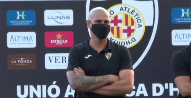 Víctor Valdés, presentado como entrenador del Unió Atlètica d'Horta