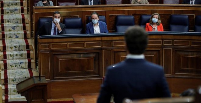 Casado defiende al rey y Sánchez le responde: "La última vez defendieron la unidad de España y mire cómo acabamos"