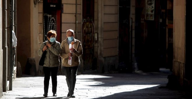 DIRECTO | Macron anuncia el toque de queda en París entre las 21.00 y las 6.00 horas