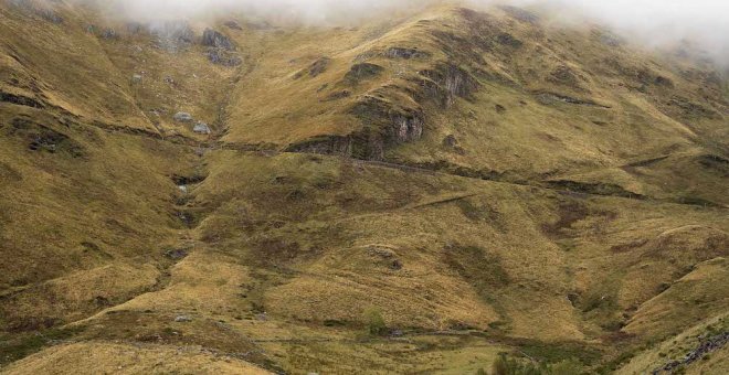 Un tobogán de 1.500 metros en medio de Cantabria: 50.000 árboles talados para los cañones de la Corona española