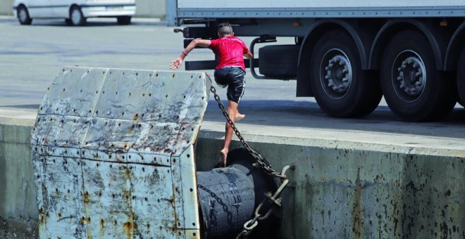 La encrucijada de los menores no acompañados: buscarse la vida o construirse una