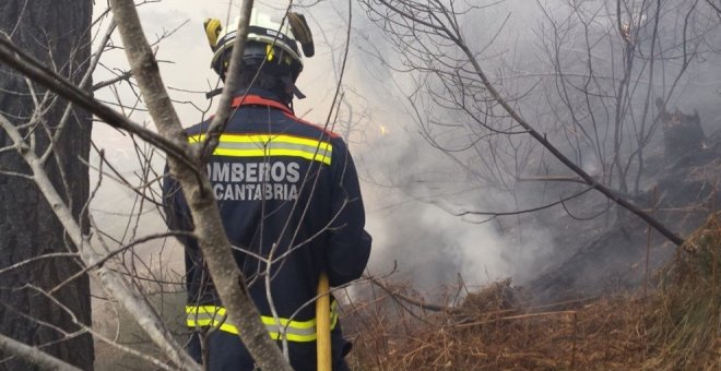 Una sentencia confirma el derecho de un bombero del 112 a las vacaciones que modificó por la pandemia