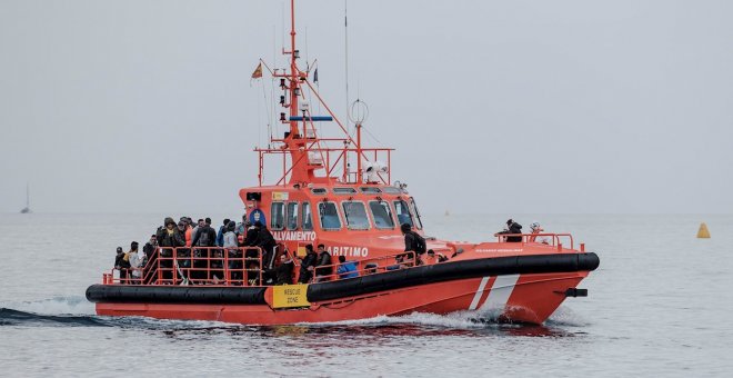 Cuatro fallecidos a bordo de un cayuco que llegó a una playa de Tenerife