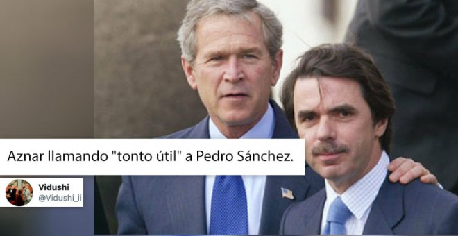 Aznar llama "tonto útil" a Sánchez... y todo el mundo se acuerda de la misma foto