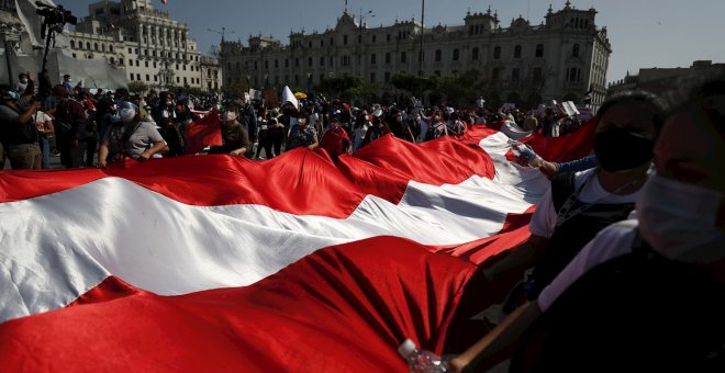 Los 'centennials' de Perú, protagonistas de la destitución de un gobierno "golpista" que duró seis días