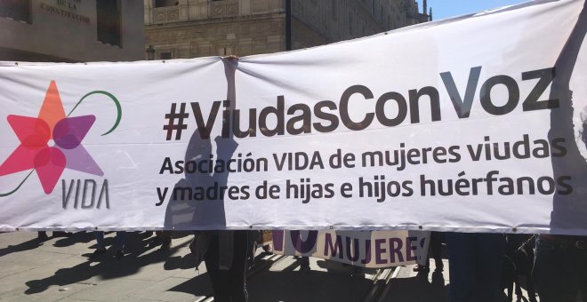 El Gobierno ignora en los Presupuestos su promesa de conceder la pensión de viudedad a las parejas de hecho