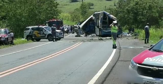 Al menos 41 muertos en un accidente de autobús en Brasil