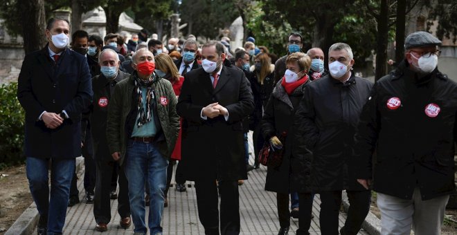 Álvarez rechaza la condición de Sánchez de acordar con la patronal y pide empezar a desmontar ya la reforma laboral