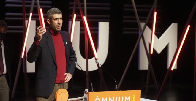 Víctor García Tur, Anna Gas i Miquel Desclot, premiats en la 70a Nit de Santa Llúcia d'Òmnium