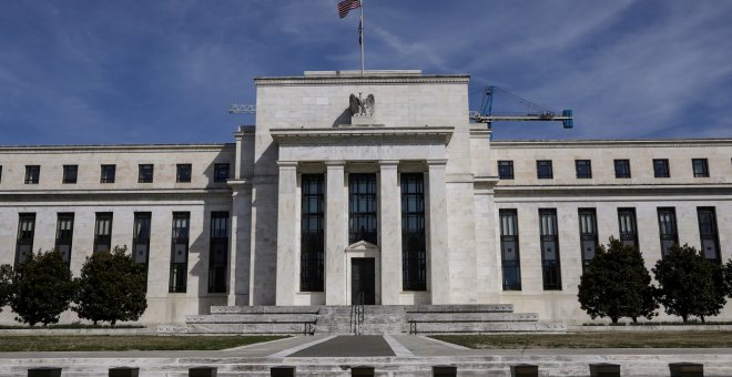 La Fed mejora sus previsiones y dice que llegada de la vacuna a EEUU es muy positiva para la economía