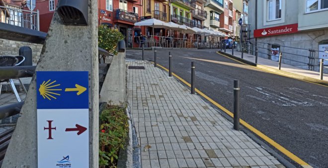 Astillero señaliza el tramo del Camino Lebaniego y del Camino de Santiago por parte del casco urbano