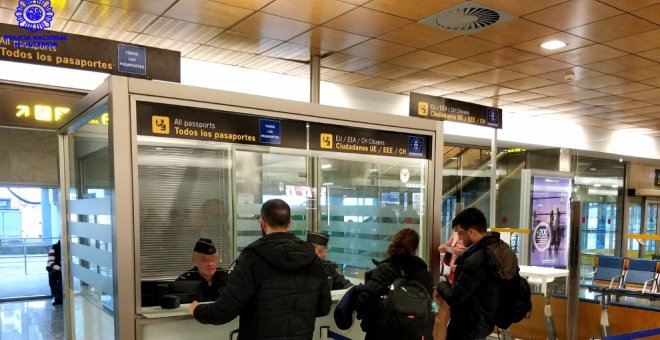 Detenido en el aeropuerto de Santander un traficante de drogas que pretendía huir al Reino Unido