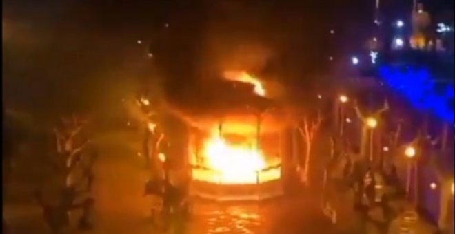 Se incendia el Belén del kiosco de La Barrera de Castro Urdiales de forma posiblemente intencionada