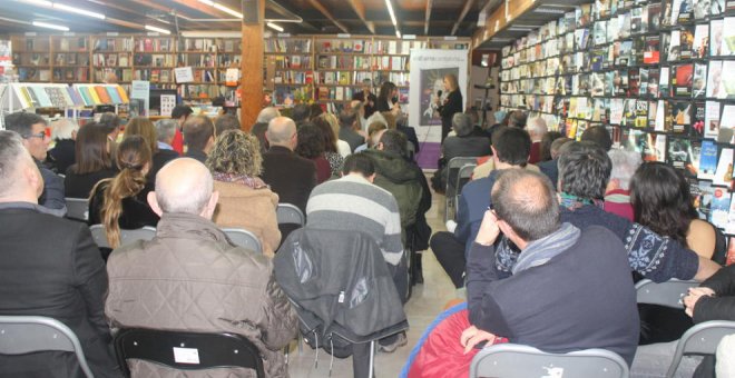 El libro, uno de los pocos supervivientes culturales en el año del coronavirus