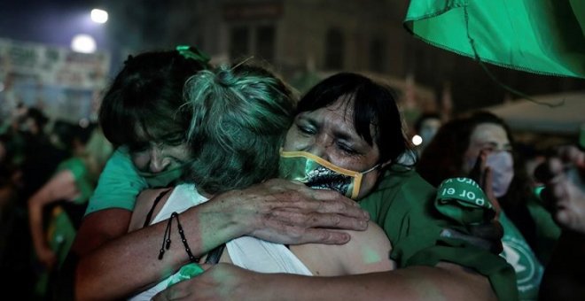 De "cinco locas" que pedían firmas a una marea que legalizó el aborto