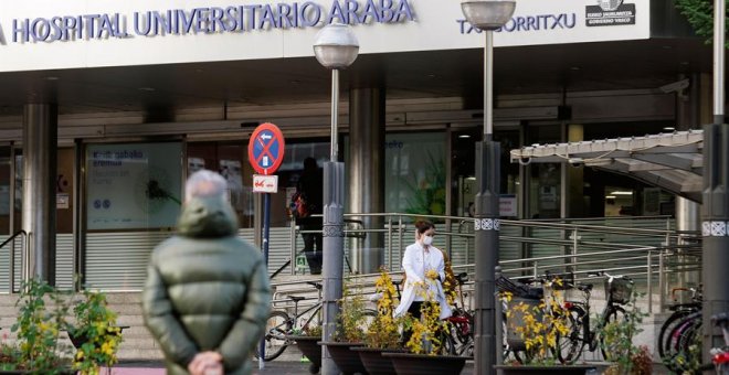 Un niño de 11 años muere tras caerle encima un trozo de fachada en Vitoria