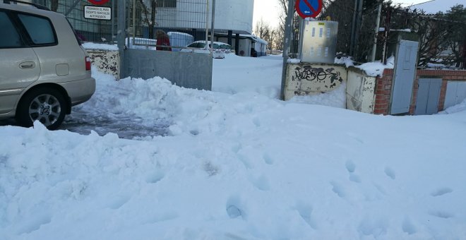 Situación límite en algunos centros de salud de Madrid por el temporal: sin calefacción y sin accesos despejados