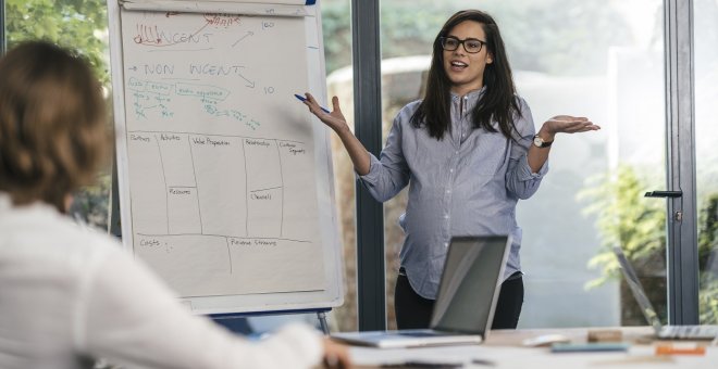 Otras miradas - La maternidad condiciona las posibilidades de promoción en la Universidad