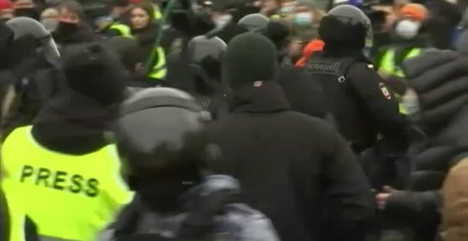 Decenas de detenidos en las protestas organizadas en Rusia contra la detención de Navalny