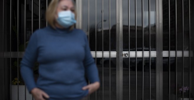 Así viven dos mujeres en una casa de acogida tras salir de prisión: "Tras la puerta de salida estás sola"