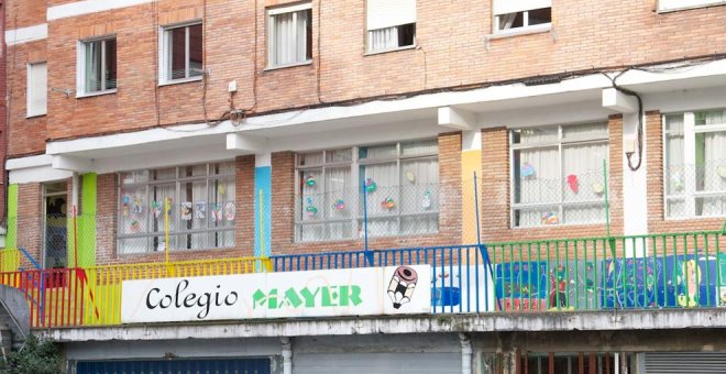 Cantabria cierra otras ocho aulas, tres en el colegio Mayer de Torrelavega