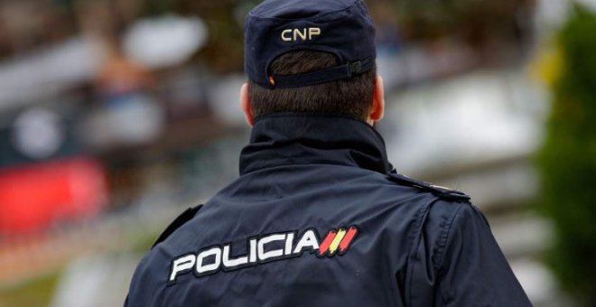 Policías, guardias civiles y funcionarios de prisiones, los siguientes en vacunarse tras residencias, sanitarios y mayores de 80 años