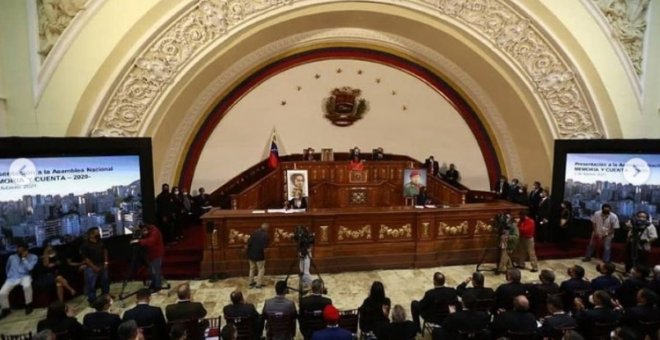 Entre una Asamblea Nacional vigorosa y los complejos diálogos en desarrollo