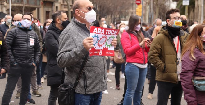 CCOO i UGT anuncien mobilitzacions per exigir la derogació de la reforma laboral