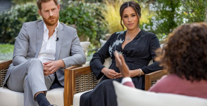 Meghan Markle confiesa haber tenido pensamientos suicidas y acusa de racismo a la familia real británica