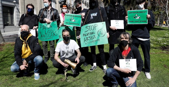 Músicos protestan en Madrid contra Spotify por una "compensación razonable"