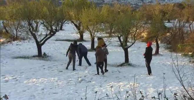 El fin de semana comienza con fuertes nevadas